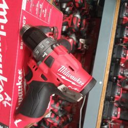 MILWAUKEE M12 FUEL BRUSHLES HAMMER DRILL