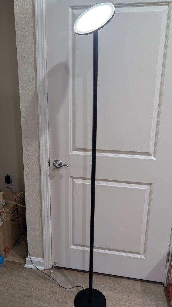 Trond Led Floor Lamp