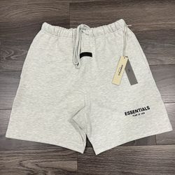 Essentials ‘Fear of God’ Shorts Light Oatmeal - Small