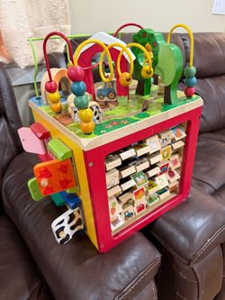 Wooden Activity Cube – Discover Farm Animals Activity Center for Kids