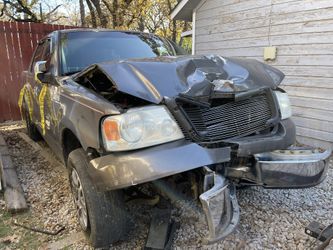 2005 Ford F150 5.4 3v SELLING PARTS PARTS ONLY 