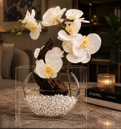 Amor Bloom Signature Arrangement