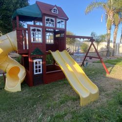 Playground, Delivery And Installation 