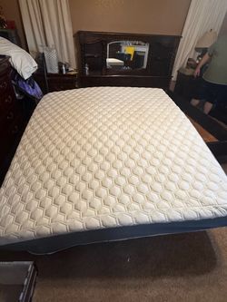 Cal king Mattress with Box Spring
