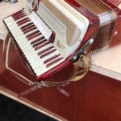 Lockini Combination Accordion ($250)