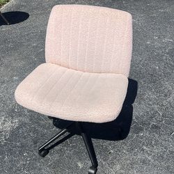 26” wide desk chair