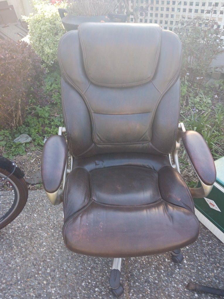 Lane Brown Leather Office Desk Chair. Padded Comfortable Large Seat