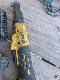 3/8 dewalt batteries and ratchet