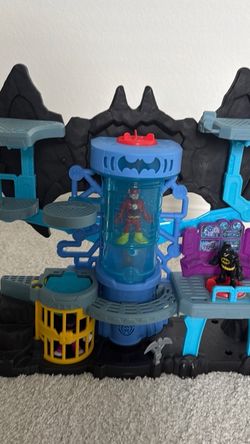 Fisher-Price Imaginext DC Super Friends Batcave Playset
