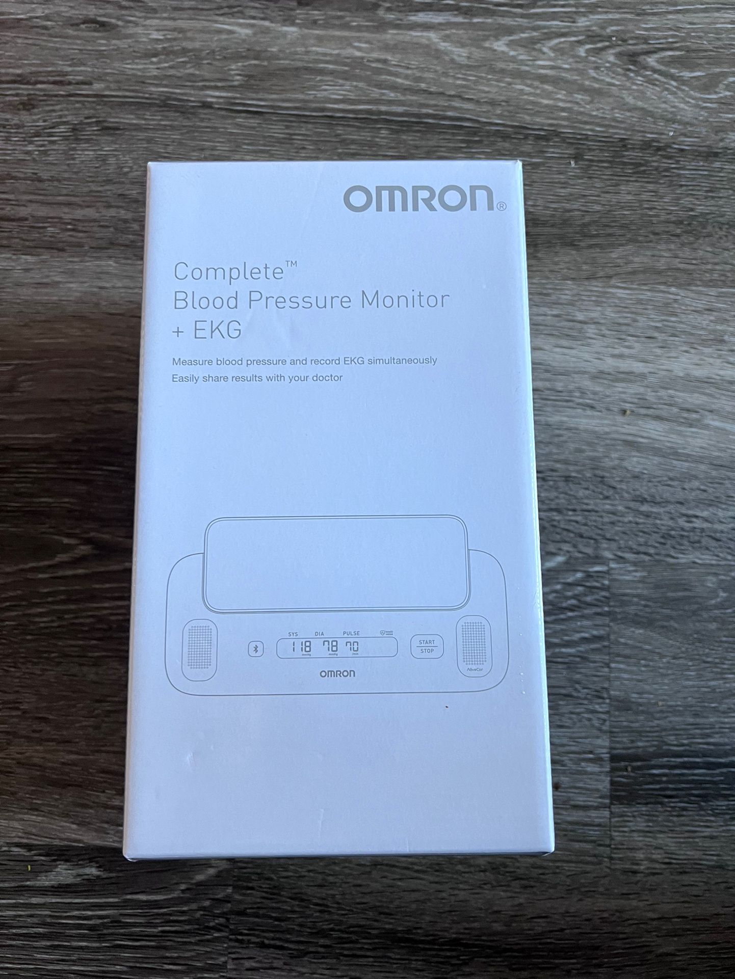 Omron Complete Blood Pressure monitor + EKG