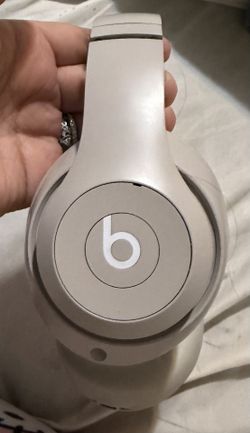 Beat studio Pro wireless headphones