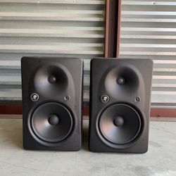 Mackie HR824mk2 8.75 inch Powered Studio Monitor