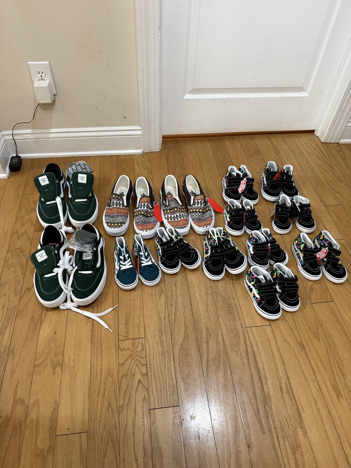 14 Pairs Vans Sneakers NEW