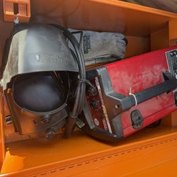 Lincoln Electric Weld-Pak 140HD Welder