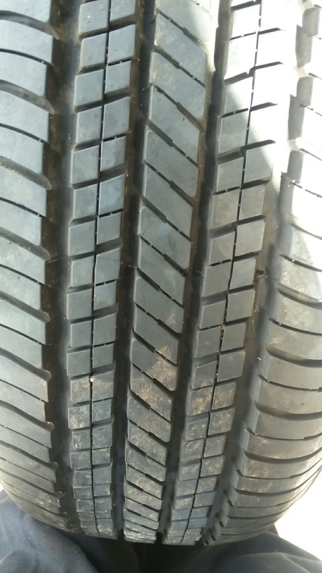 1 good used tires 175 55 R15 Yokohama