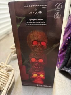 Halloween 2023 Ashland Light Up Flaming Stack of Skulls