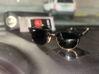 New Rayban Clubmaster - Black n Gold