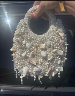 Seashell and pearl beaded handbag