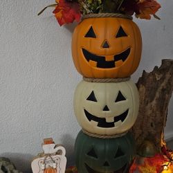 Hand Painted Fall/Halloween Decoration 