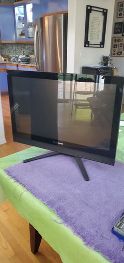 Lenovo 22in Touchscreen In One Computer PC