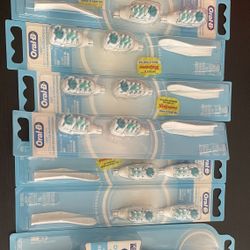 Oral B Batteries Toothbrush And Replacement Head 5*$20