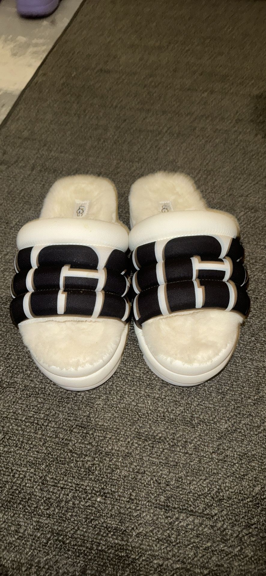 For Sale: UGG Platform Women Maxi Logo Slides Size 8