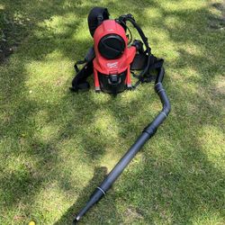 Milwaukee M18 FUEL 18-Volt Lithium-Ion Brushless Red HEPA Multisurface 1 Gal. Cordless 3-in-1 Backpack Vacuum (Vacuum-Only