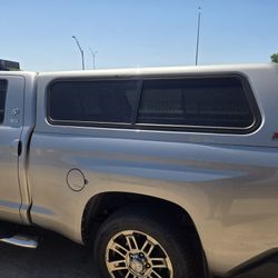 2015' Toyota Tundra Camper Shell $600 Cash