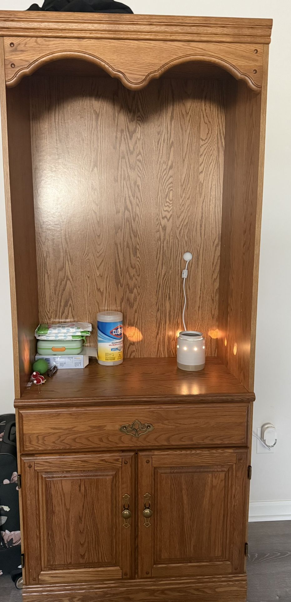 3 Piece Cabinet With Shelves