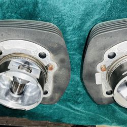 Top End For V Twin Motor Jugs, Value Box Pistons, And S&S Cams Jugs And Pistons Are 3 1/4 Inch Bore