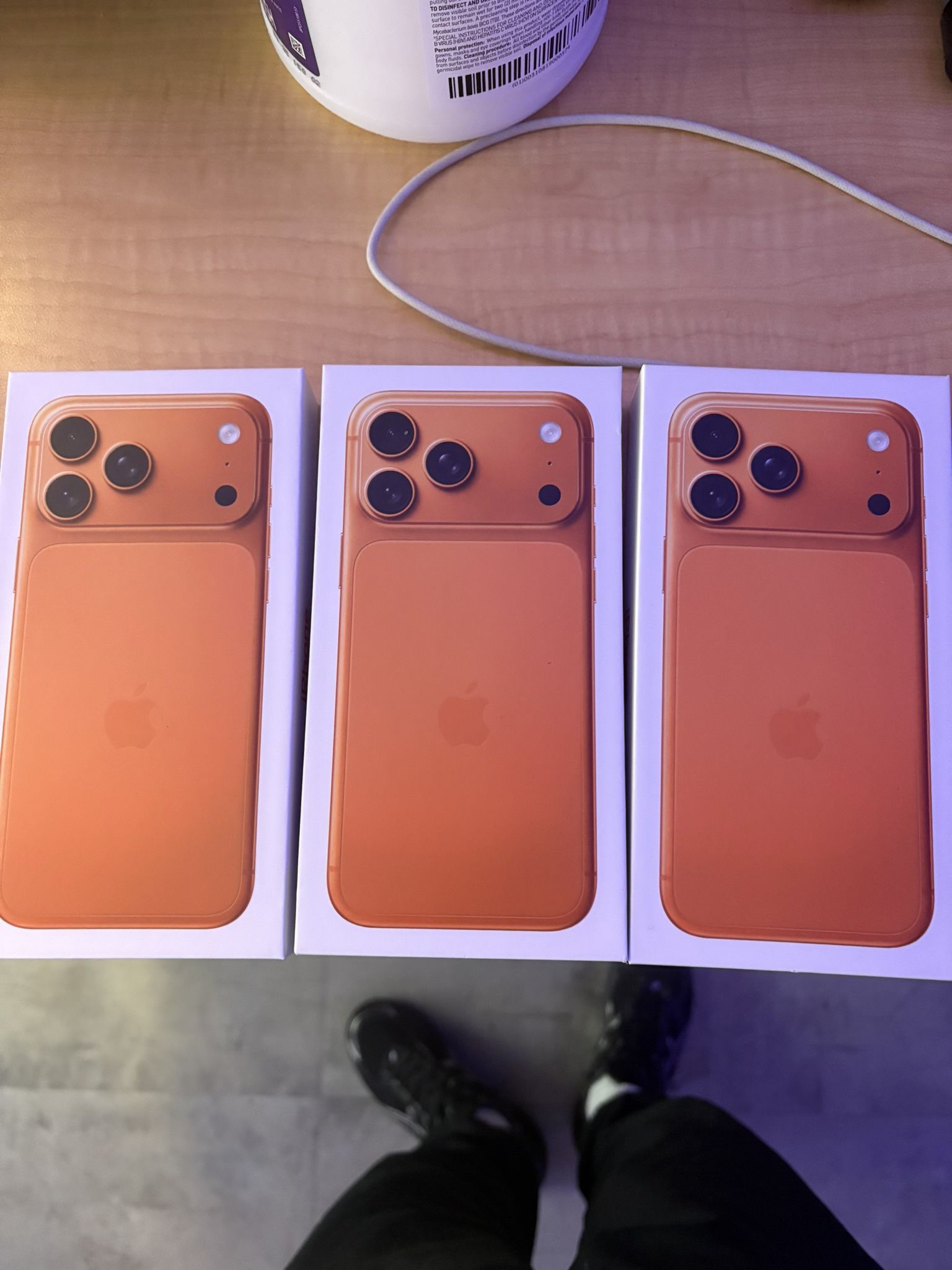 iPhone 17 Pro Max (Chinese for Resellers)