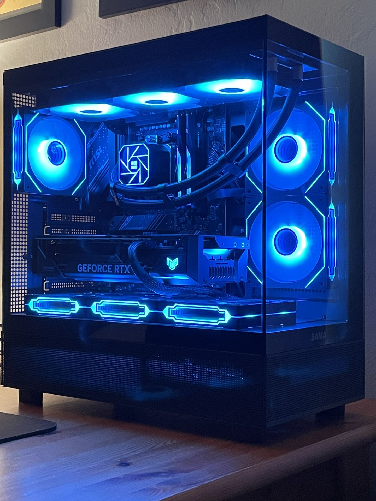 GeForce Rtx 4070 SUPER + Ryzen 7 7800X3D Gaming Pc