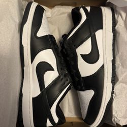 DS NEW NIKE PANDA DUNK SIZE 10