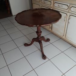 Antique Pie Crust Table