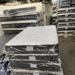 Full Size Mattress 10 Inches Thick Also Available in Twin, Queen, King Same Day Delivery 🚚 New From Factory With its Plastic