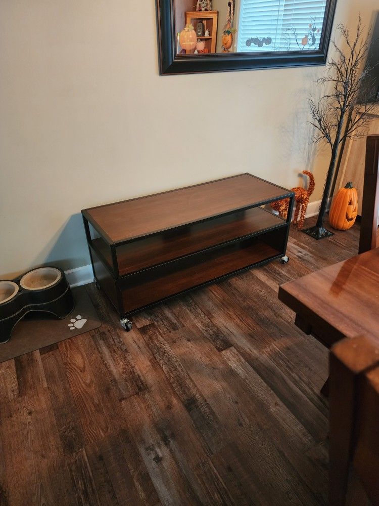 44 Inch TV STAND
