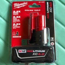 M12 12-Volt Lithium-Ion XC Extended Capacity Battery Pack 4.0Ah