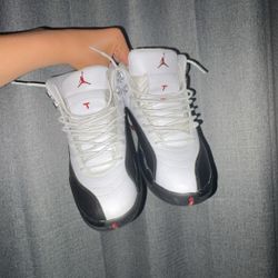 Jordan 12 Reversed Taxi 