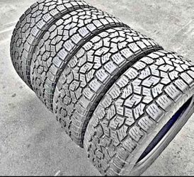 265/65r17 toyo tires con 80% de vida las 4