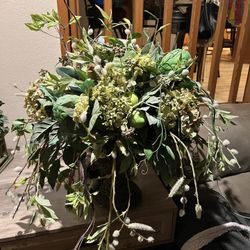 Artificial Center Piece 