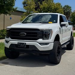 FORD F-150 LARIAT 2021