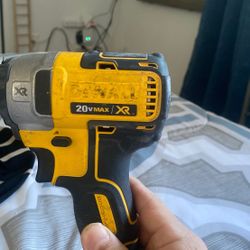 20 v dewalt impact driver