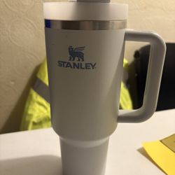 40 Ounce Grey Stanley