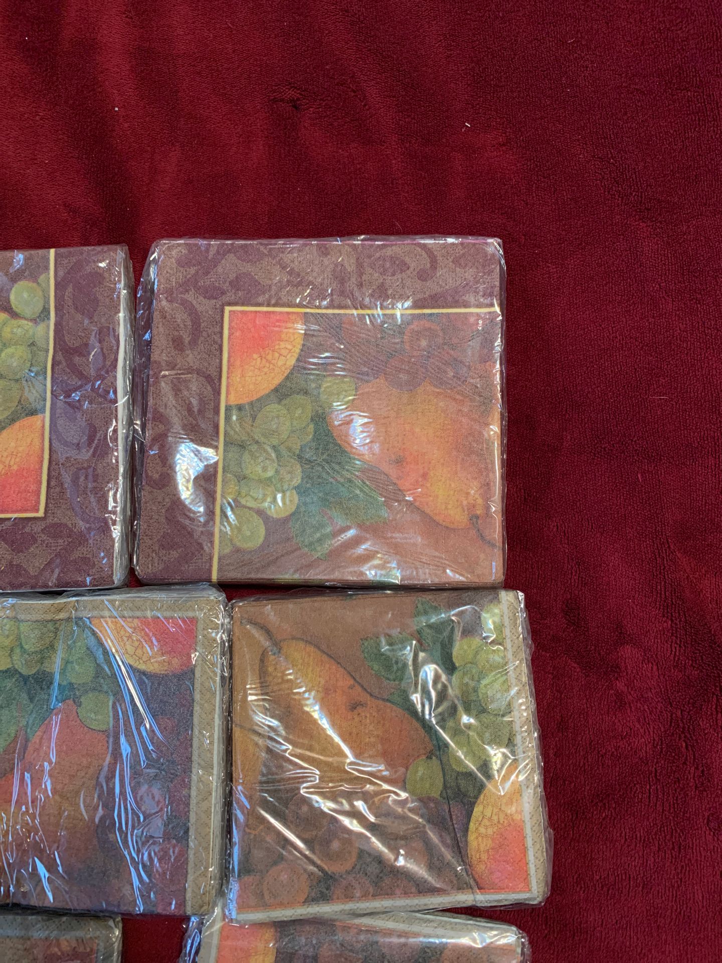 Fruit napkins 2 luncheon and 5 beverage