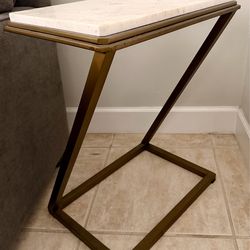Marble end/side table
