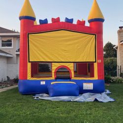 Bounce House $800