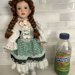 Antique Doll (NEW)