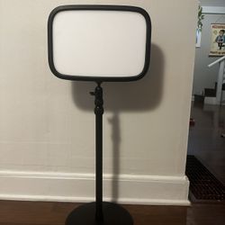Elgato key light + weighted base + desk mount + additional arm + remote