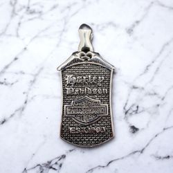 Stainless steel HD pendant with chain