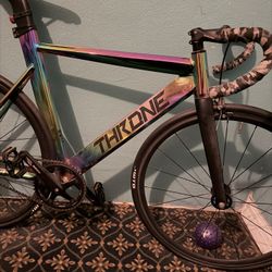 Throne Fixie Bicycle 
